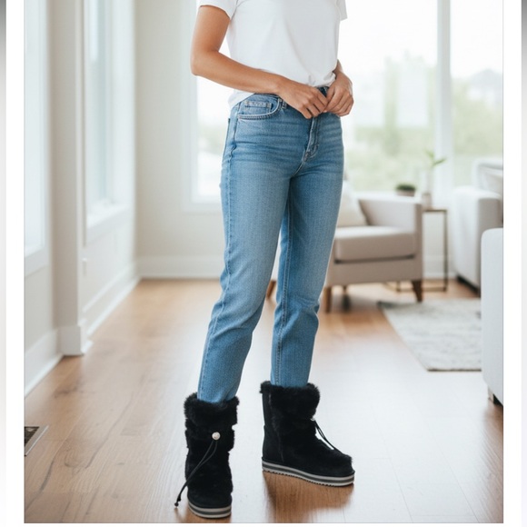 Elegant Black Fur Winter Boots - Picture 2 of 9